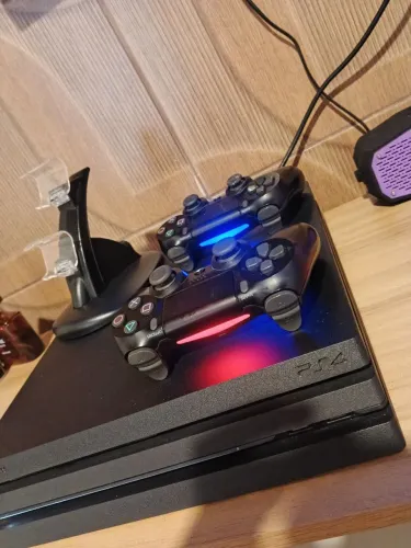 Ps4 pro completo vendo ou troco 