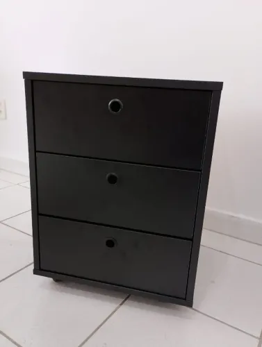 Gaveteiro Preto (Criado mudo)