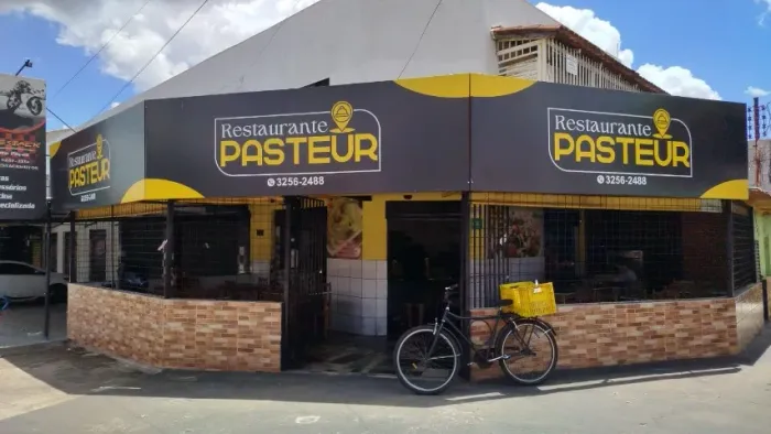 VENDE-SE RESTAURANTE COMPLETO