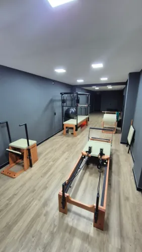 EQUIPAMENTOS ESTÚDIO PILATES 