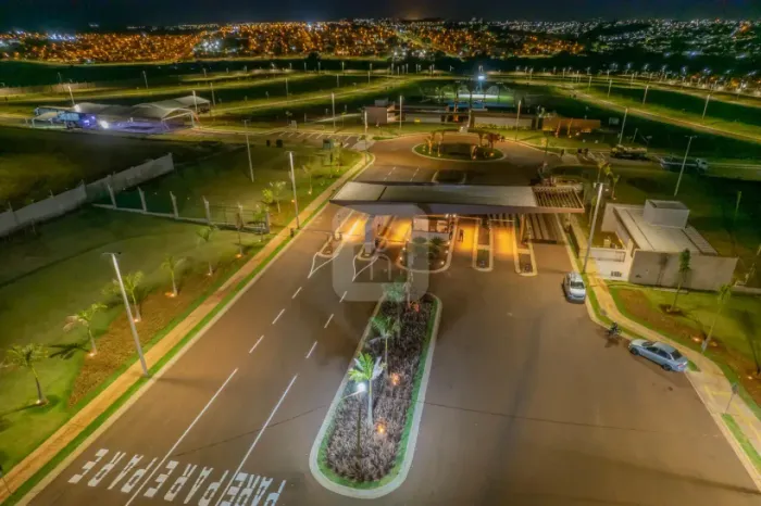 Terreno Para Venda No Condomínio Jardim Versailles