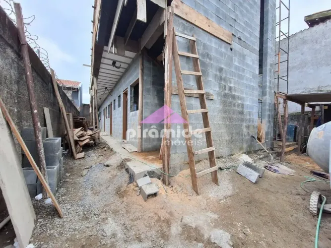 Casa em condomínio, com 1 dormitório por R$ 1.990,00 - Jardim Britânia, Caraguatatuba, SP