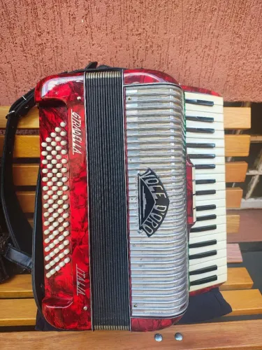 Acordeon Stradella 80 baixos