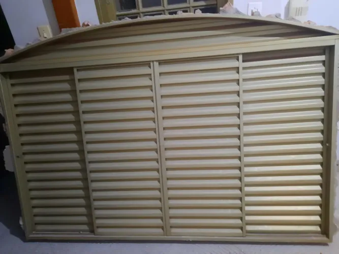 Janela Veneziana 2,00 X 1,40 metros