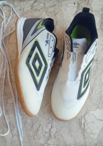 Chuteira Umbro Futsal Sala V Pro TAM. 40
