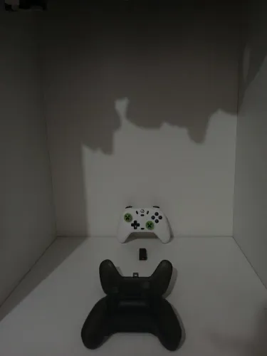 Controle Sem Fio GameSir Nova Lite + Case e Dongle USB