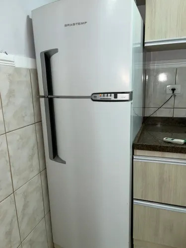 Geladeira 2 portas frost free Brastemp