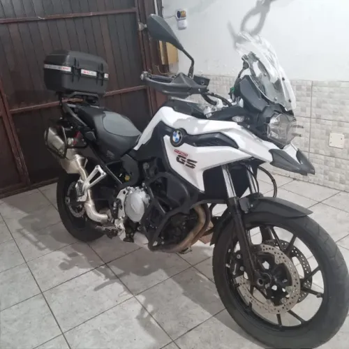 Bmw F750 com 19000km