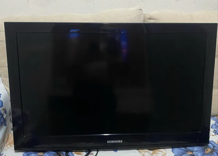 Televisão em ótimas condições.