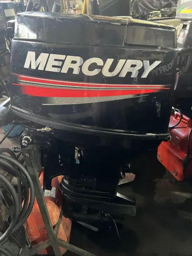 Motor Popa Mercury 50 HP - 2 tempos s/partida
