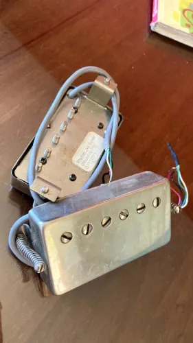 Par de Captadores Gibson LiveBucker - Humbucker