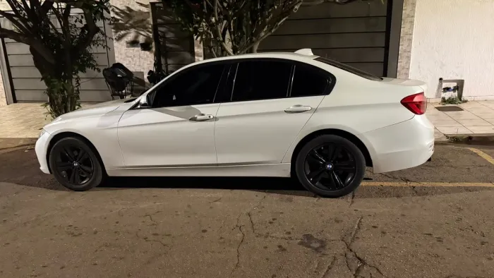 BMW 320I A Modern/sport TB 2.0/a.flex 16V 4P 2016