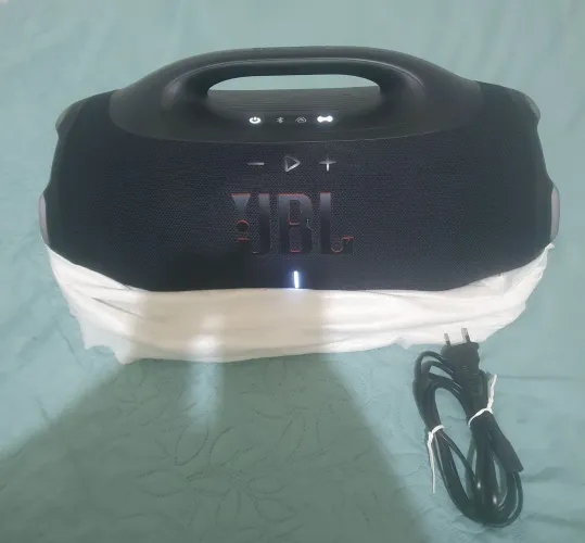 JBL BOMBOX 4