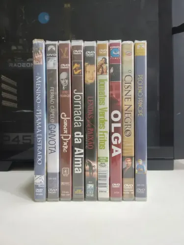 Lote de DVDs de filmes lacrados