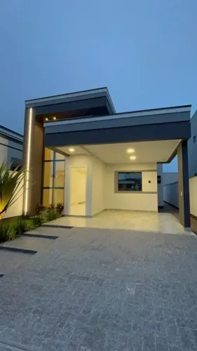 Casa com 2 Quartos (1 Suíte) em Tijucas/SC | Ótima Localização