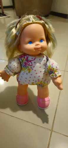 Boneca bate palminha antiga da estrela