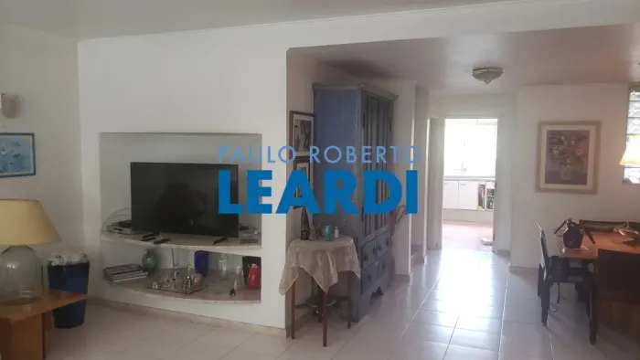 CASA ASSOBRADADA - VILA MADALENA - SP