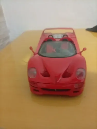 Miniatura Ferrari F50 Maisto escala 1/18