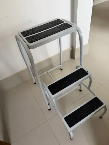 Escada aço 3 degraus 
