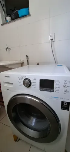 Máquina de lavar Sansung semi nova em perfeito funcionamento