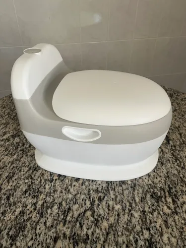 Troninho Privadinha Infantil Assento Redutor Som Descarga Cor Cinza Liso