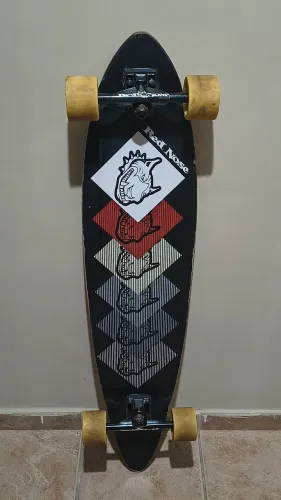 Skate longboard red nose