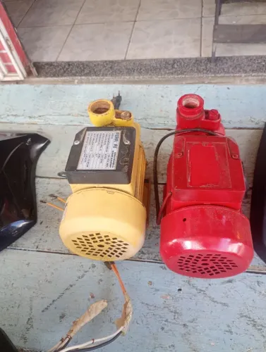Vendo essas bombas d água