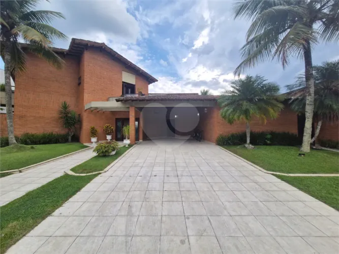 Casa com 5 quartos à venda ou para locação em Jardim acapulco - SP