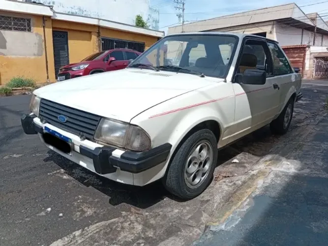 Ford Escort XR3 1.8 / 1.6 Beneton/form./laser 1985