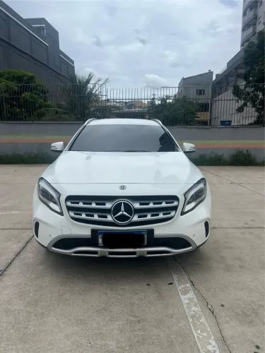 Mercedes-Benz GLA 200 Adv. 1.6/1.6 TB 16V Flex Aut. 2018
