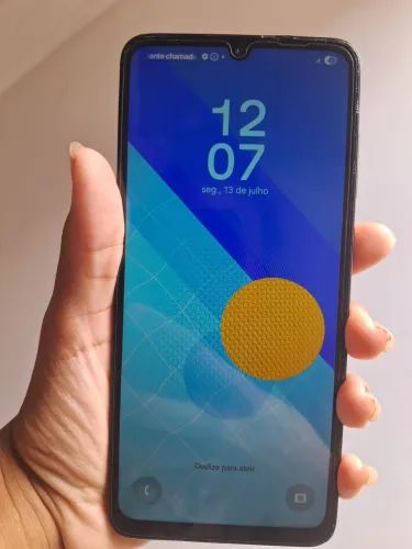 Samsung A05 com capinha e película