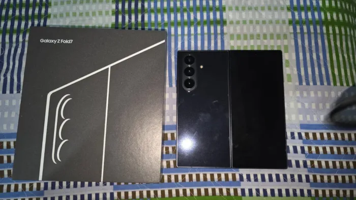 Z fold 7 512gb, Garantia até dezembro.