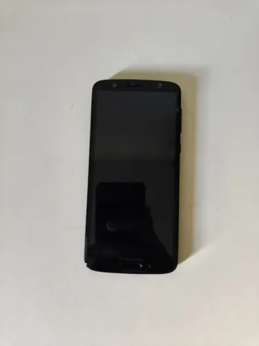 Celular Motorola Moto G6 Plus em bom estado geral - sem bateria