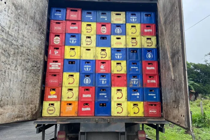 VENDO GRADES DE CERVEJA COM CASCOS 600ML