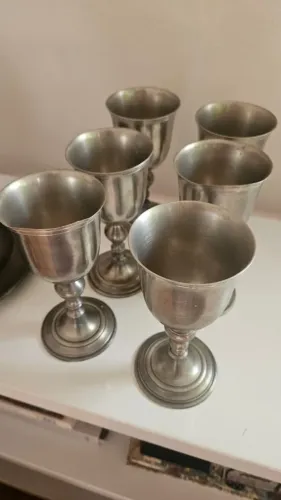  Conjunto de 12 taças de estanho John Somers