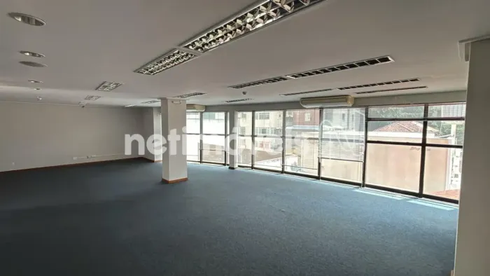 Excelente oportunidade para quem busca espaço e funcionalidade em um só lugar!