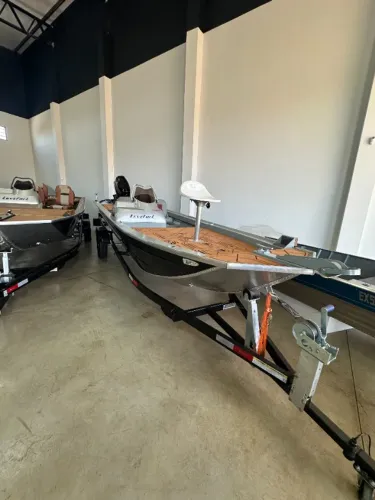 Conjunto Apolus TR CLX + Motor Mercury 50HP ELPT | Concessionária Mercury
