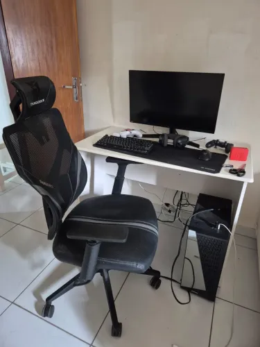 Cadeira gamer + mesa