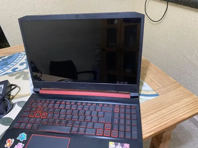 Notebook Acer Nitro 5 (placa mãe está queimada)