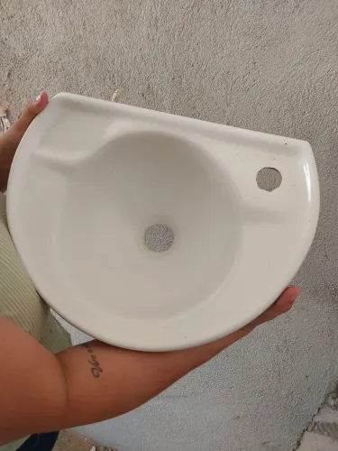 Pia para banheiro de cerâmica 