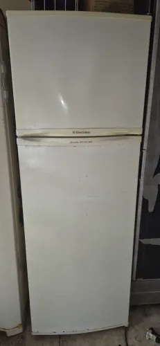 Geladeira Electrolux double 360