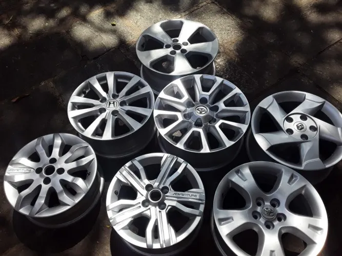 Rodas de Liga Leve aros 15,16,17,18 e 19 Avulsas , Originais e outras, a partir de 300,00.