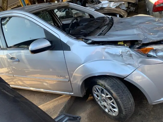 Ford Fiesta 1.6! SR Peças usadas!
