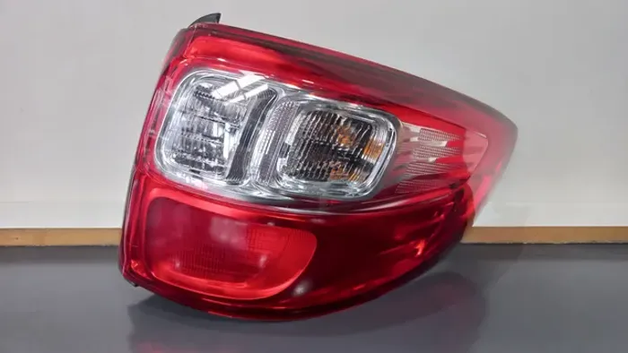 Lanterna Traseira Fiat Strada 2016 2017 2018 2019 Original