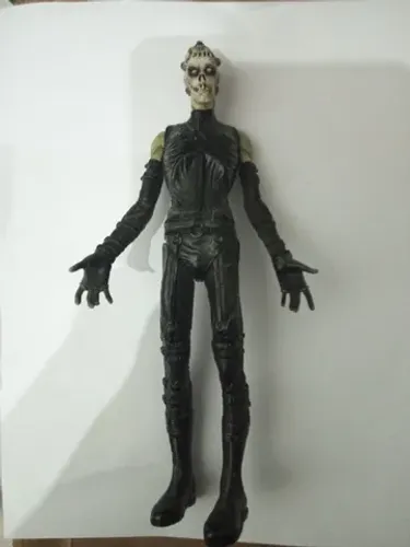 Metal gear solid psycho Mantis mcfarlane