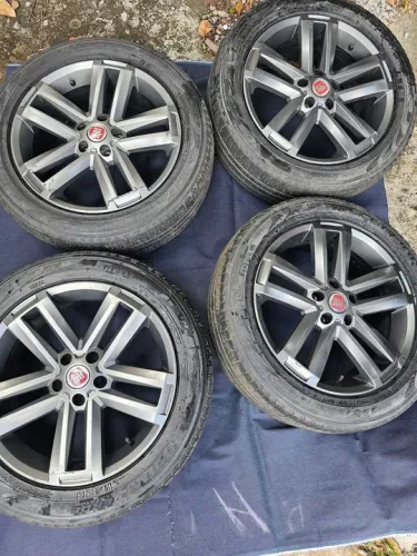 Jogo de rodas aro 18 (Amarok, Jetta, Golf, Toro)