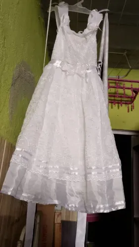 Vestido de festa branco para menina