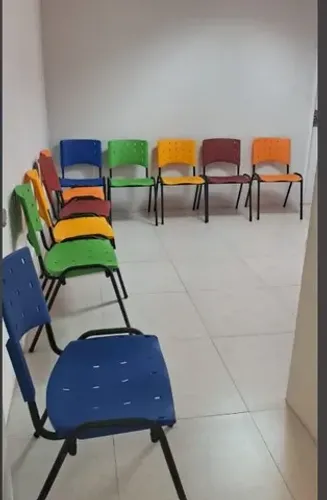 Cadeira fixa ergoplax  em polipropileno 