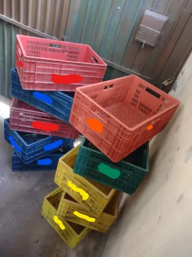 Caixa Plástica Seminova