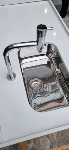 Kit completo Pia Quartzo branco , bancada e torneira monocomando